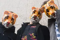 Cartel de Hombre Tigre en El Corral de las Cigüeñas