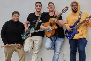 Cartel de Los Rokipankis en El Corral de las Cigüeñas